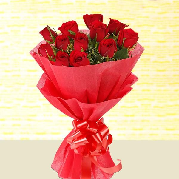 12 red roses bouquet