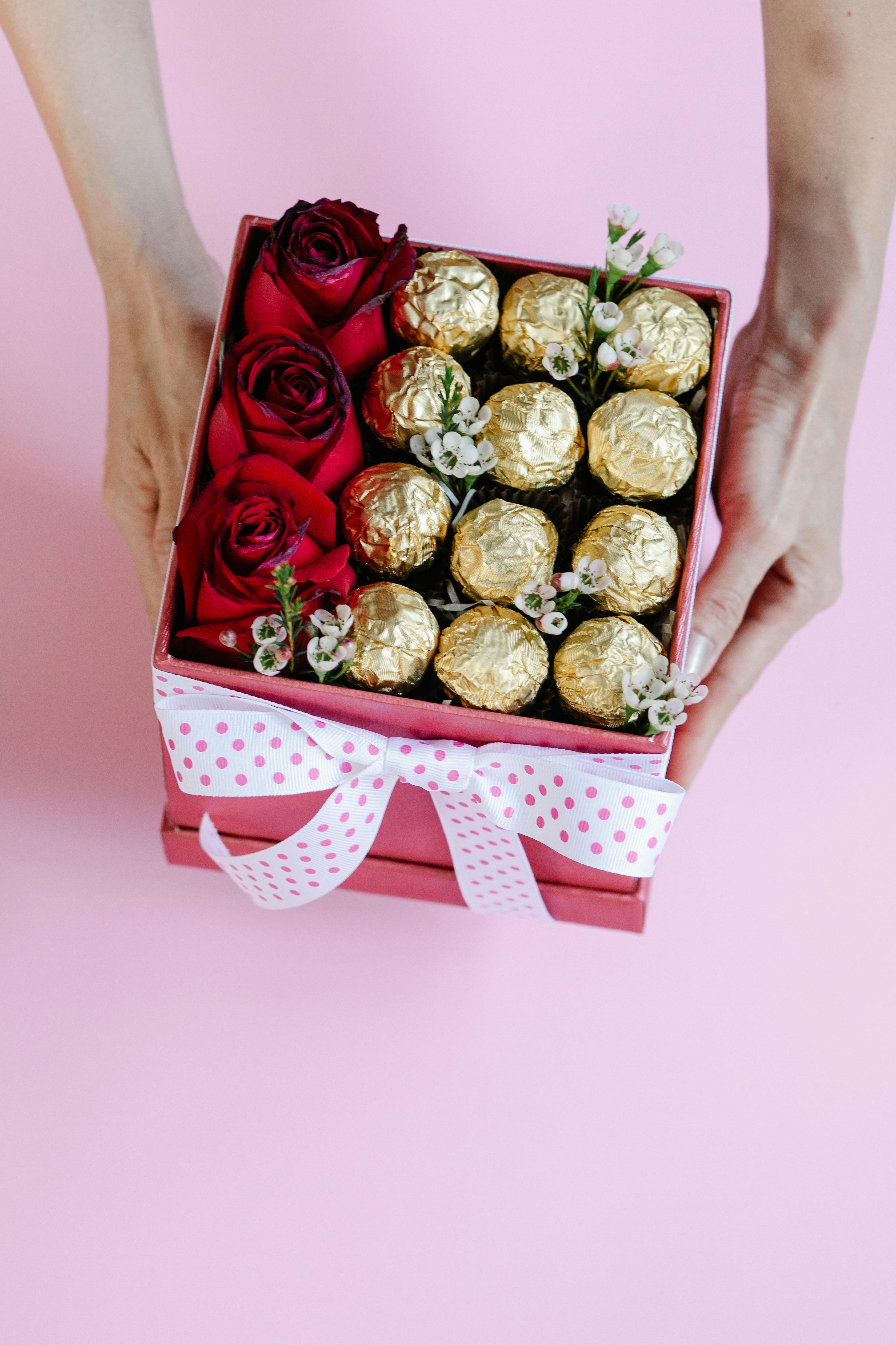 Birthday Gift Delivery in Udupi & Manipal | Cakes, Flowers & Combos – Jasmineland.in